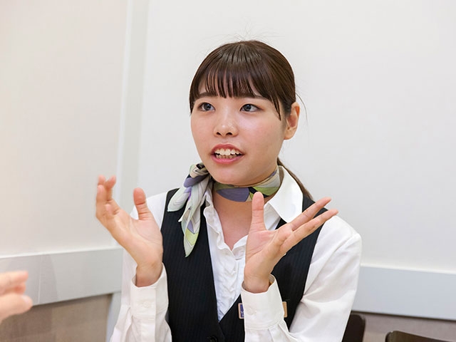 【日勤のみ】ホテルフロントスタッフ