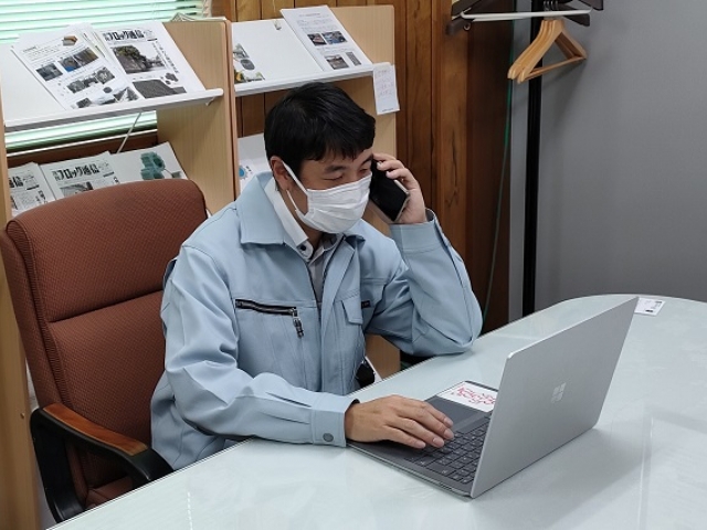 コンクリート製品の営業スタッフ