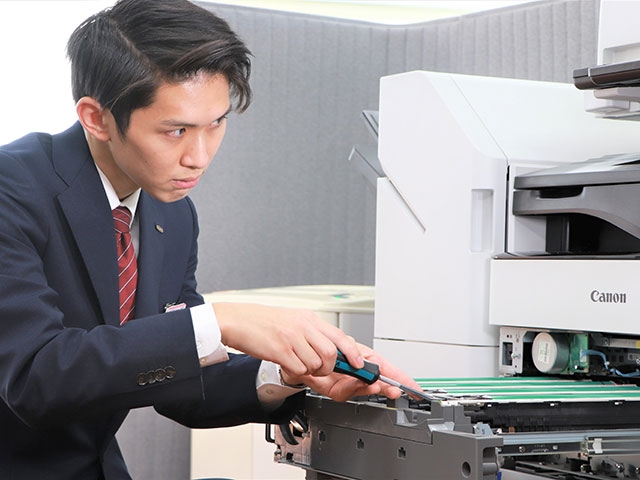OA機器のサービスエンジニア