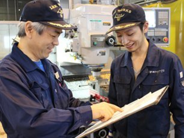 組み立てスタッフ