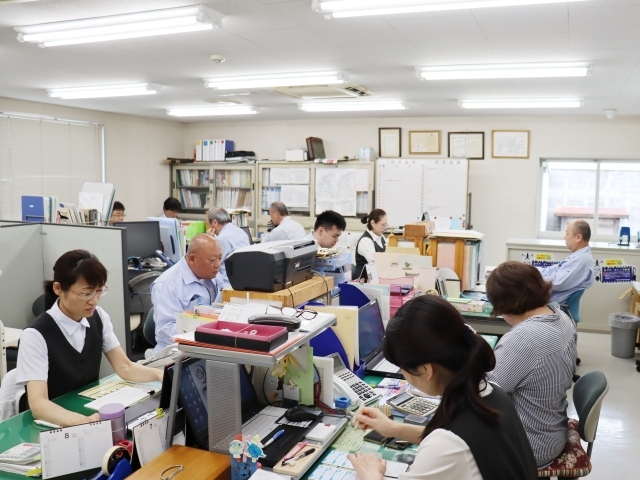 土木施工管理及び営業スタッフ
