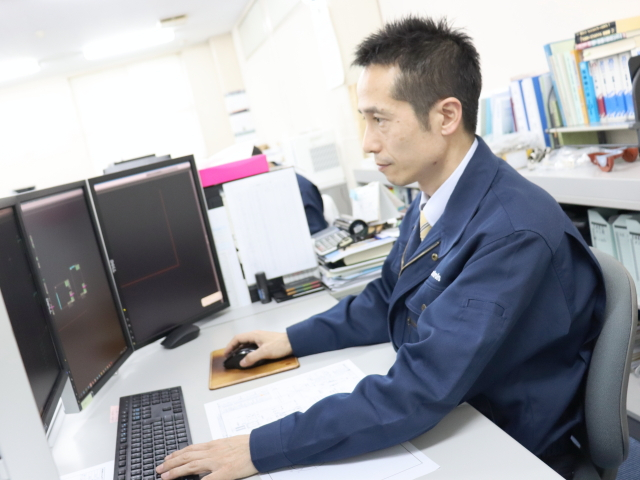 ステンレス容器の設計スタッフ