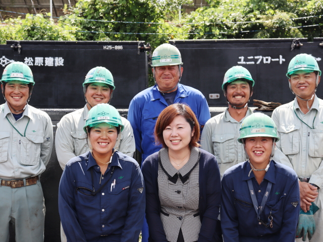 水上工事の施工作業スタッフ