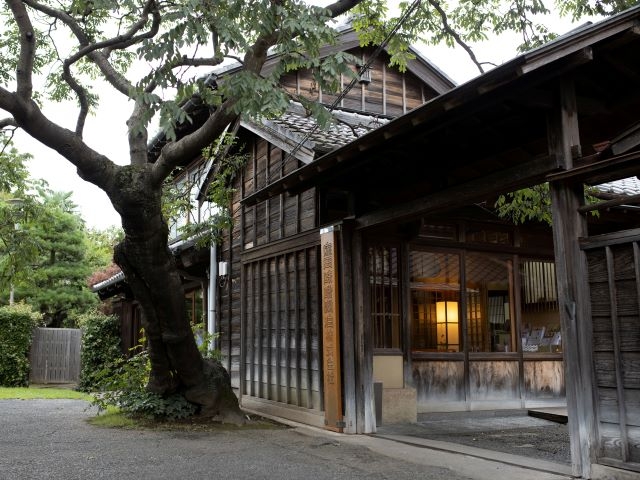 自社商品の営業スタッフ