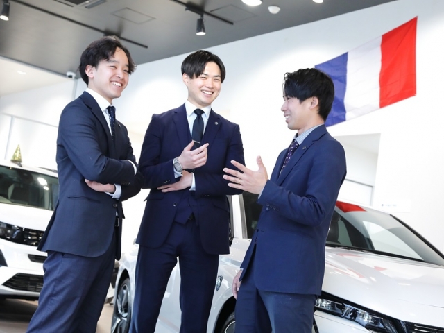 ポルシェ・VW・フィアットなどの輸入車ディーラーでのセールススタッフ