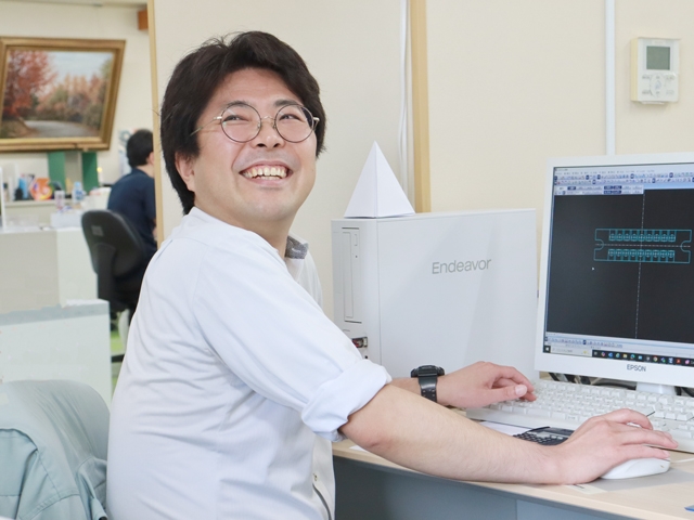 自社製品の機械設計
