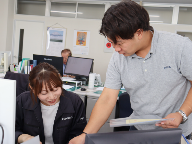 法人営業（鋼板の仕入れ・販売）