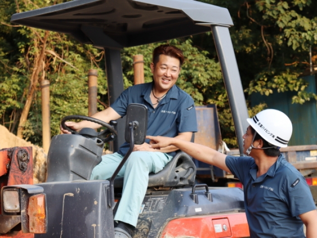 配管工事の作業スタッフ