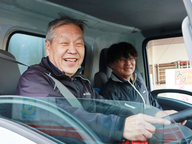 自販機やコンビニ什器などの【配送・設置スタッフ】