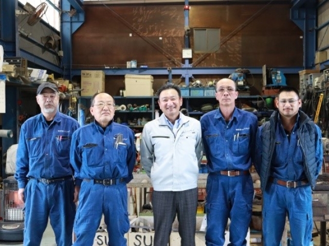 水処理設備の施工スタッフ