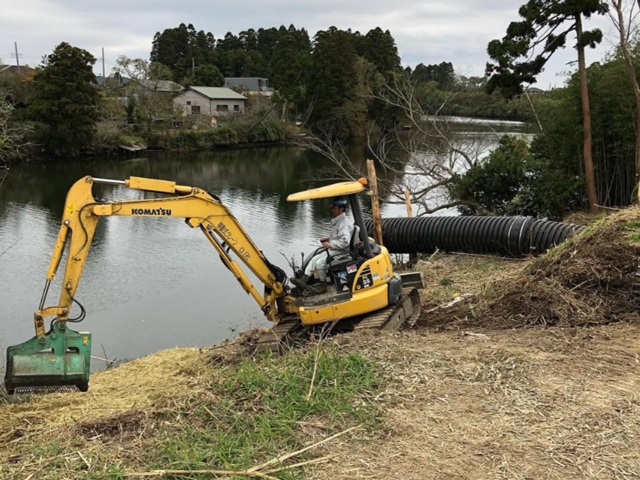 道路や河川工事などの施工管理スタッフ