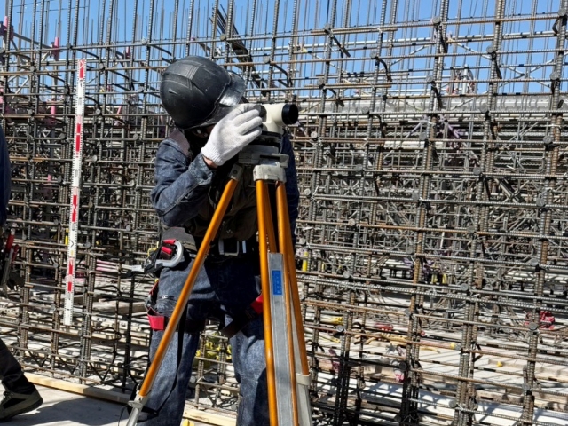 墨出し・測量スタッフ