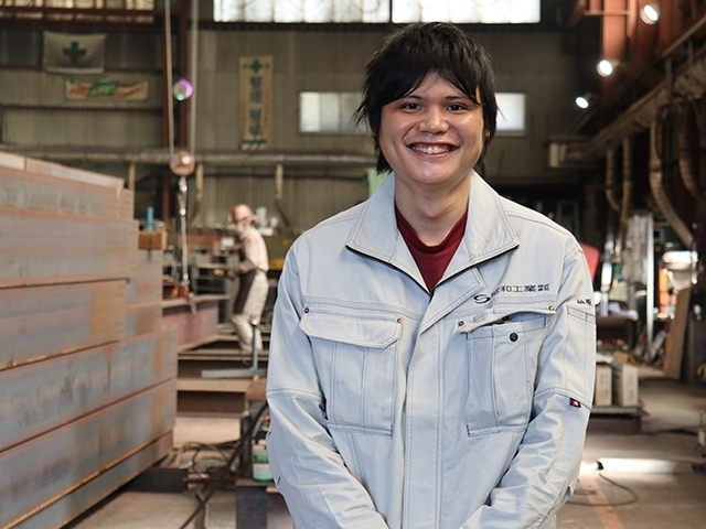 鉄骨の製造スタッフ