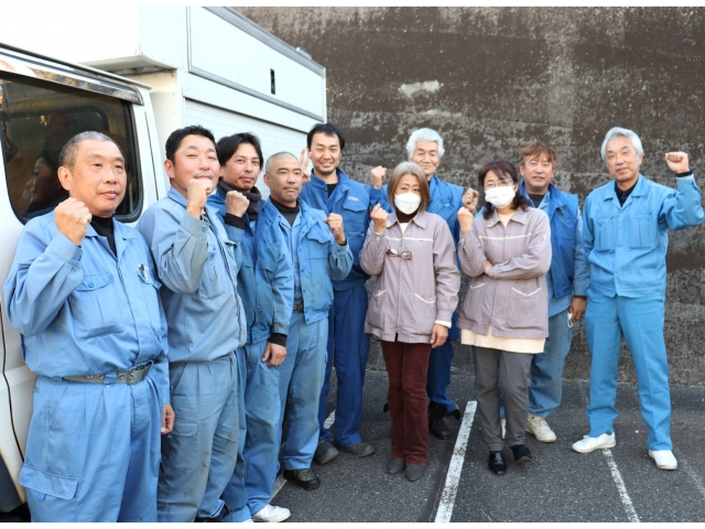 電力メーターや変圧器の設置・取付スタッフ