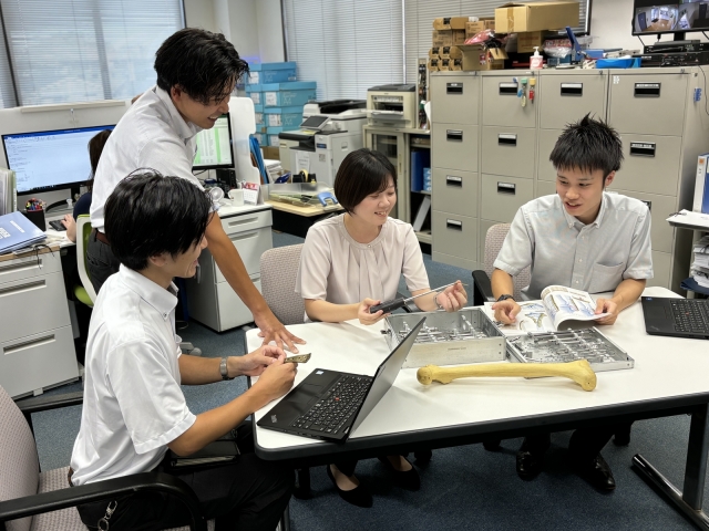 インプラントなどの医療機器　専門商社のルート営業